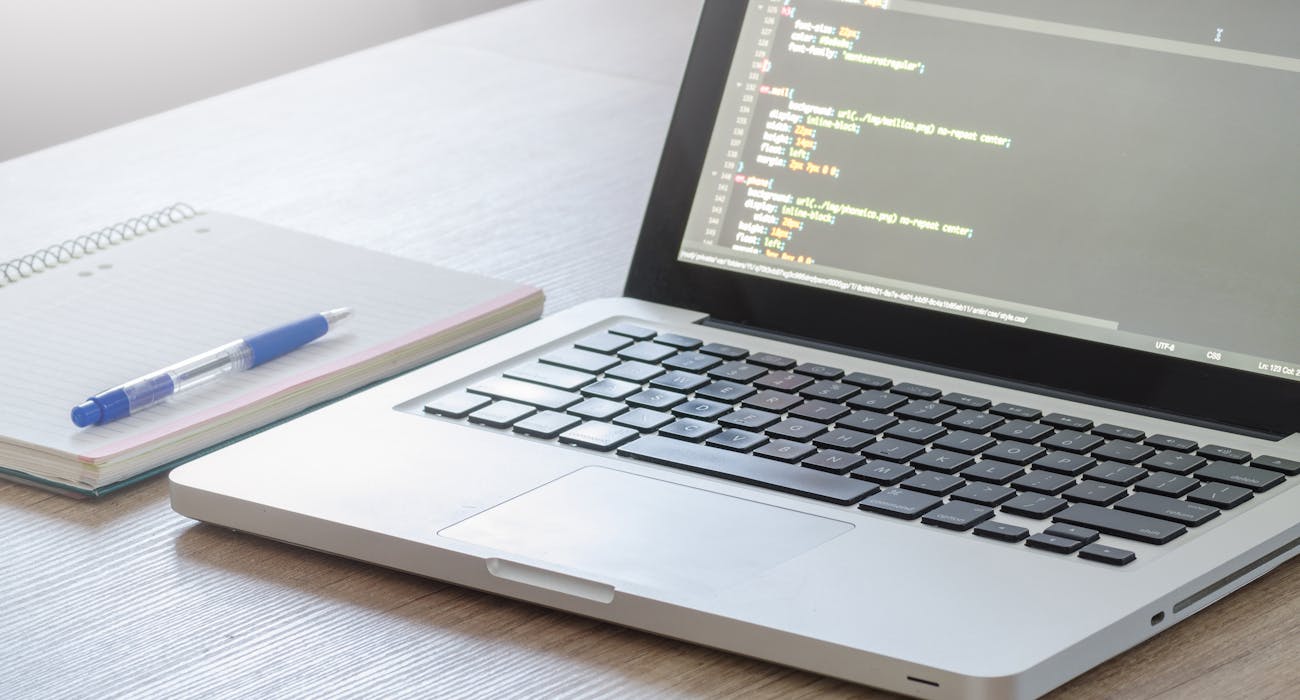 Evolution-and-Importance-of-Knowledge-Base-Software-in-Modern-Business.jpg