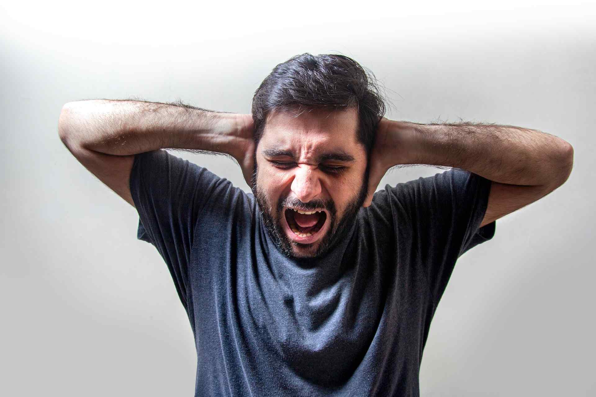 Helpful-Ways-to-Deal-With-Anger-to-Not-Let-it-Derail-Your-Day.jpg