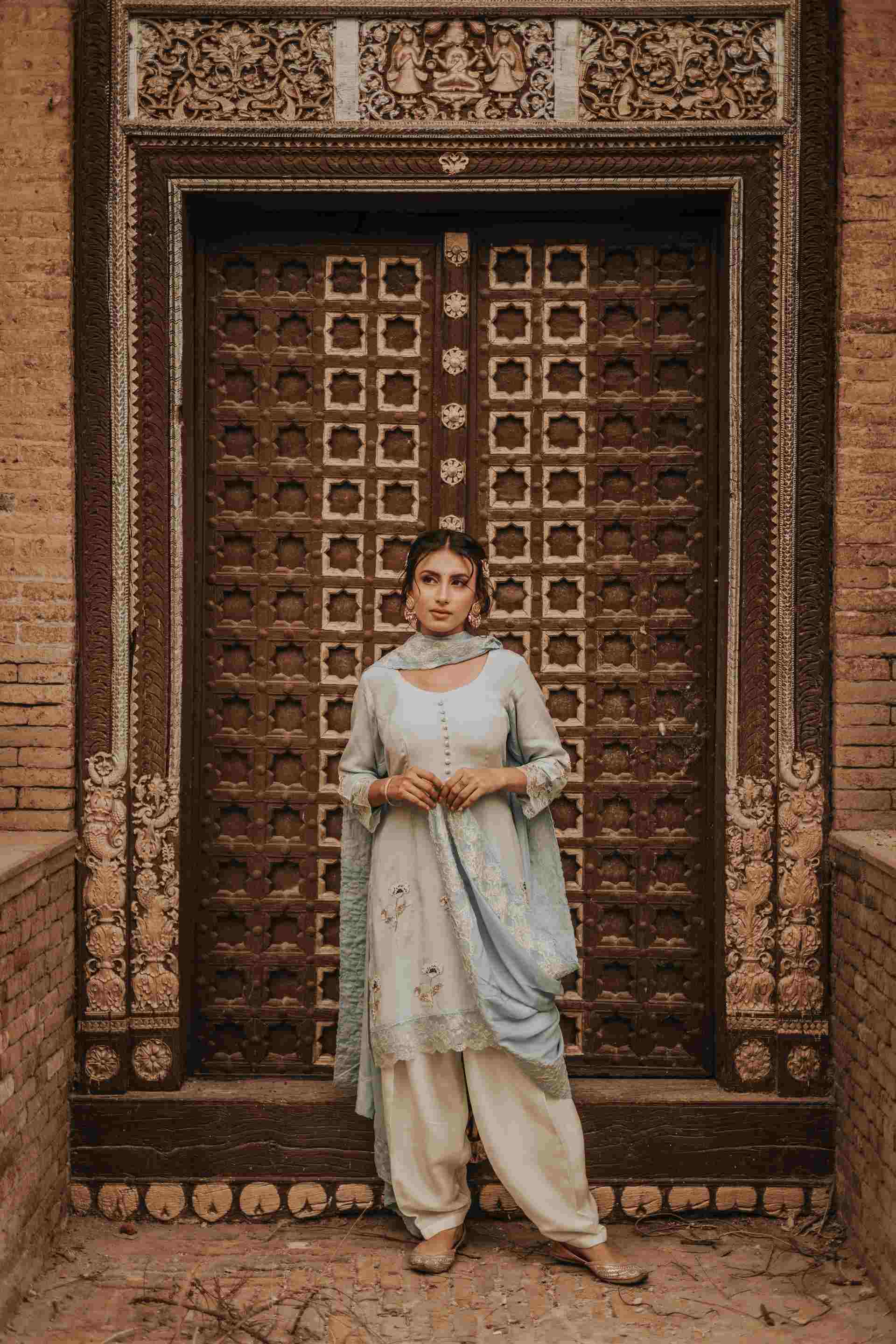 History-and-Origin-of-Georgette-Suits-in-Fashion.jpg