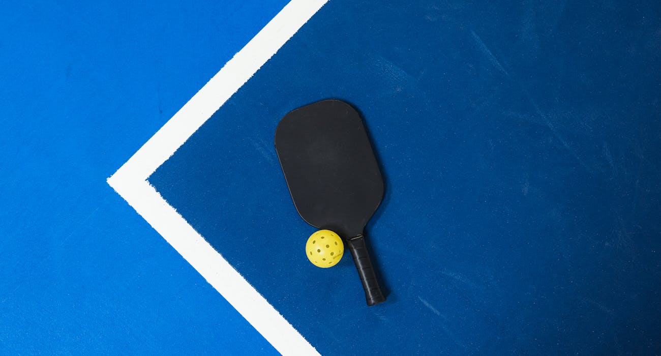 How-to-Choose-The-Best-Pickleball-Paddle-For-You.jpg