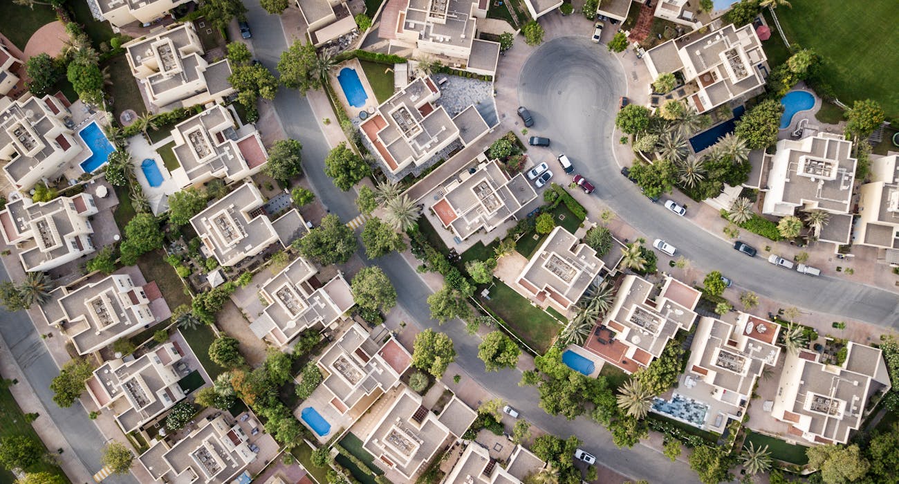 Investing-in-Real-Estate-Tips-for-First-Time-Investors.jpg