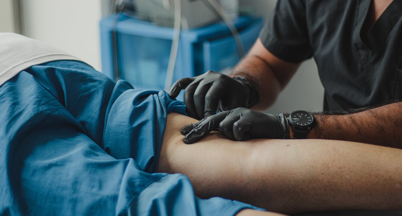 Knee-Replacement-Surgery-All-That-You-Need-to-Know.jpg