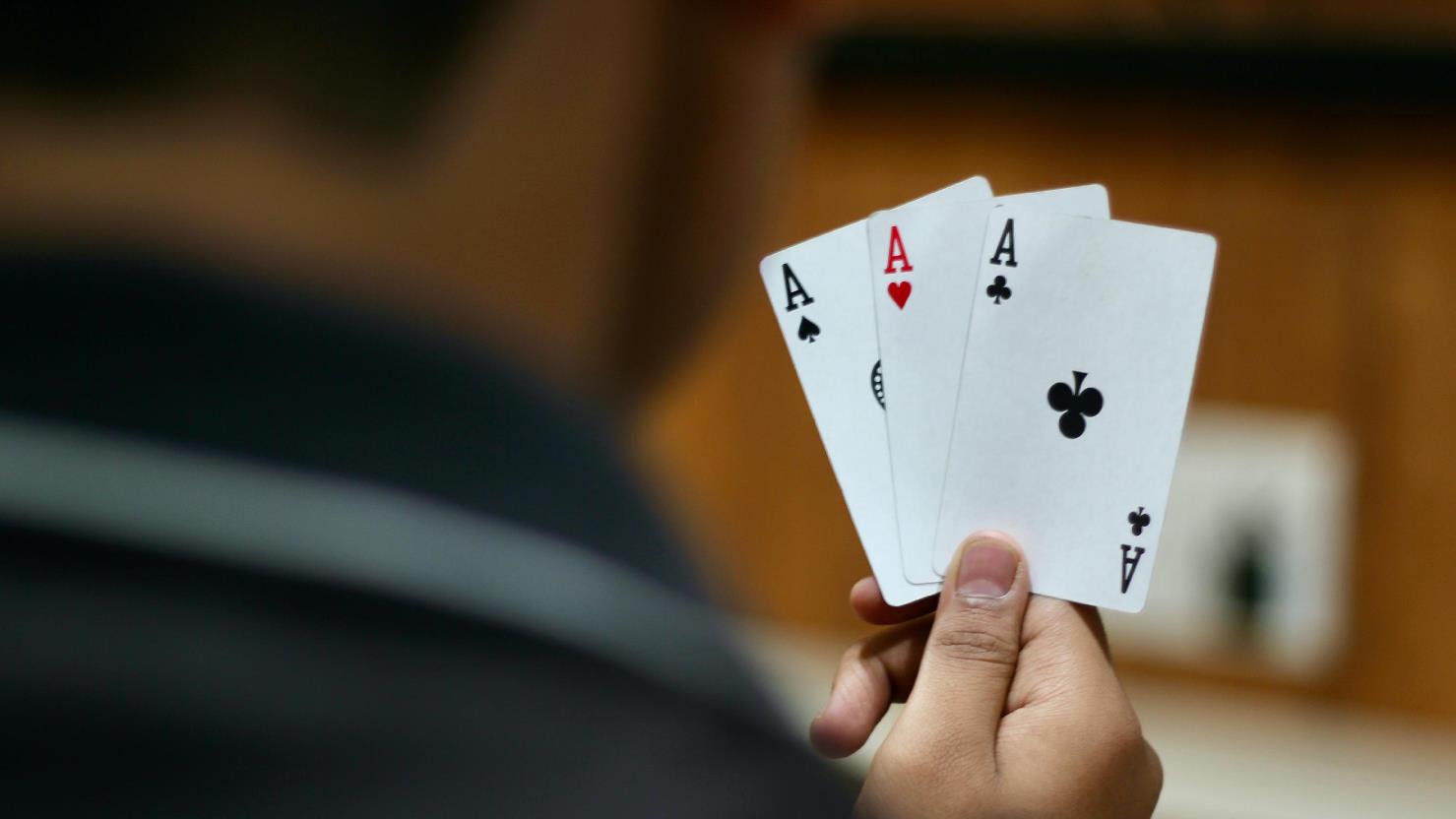 Live-Entertainment-in-Online-Casinos.jpg