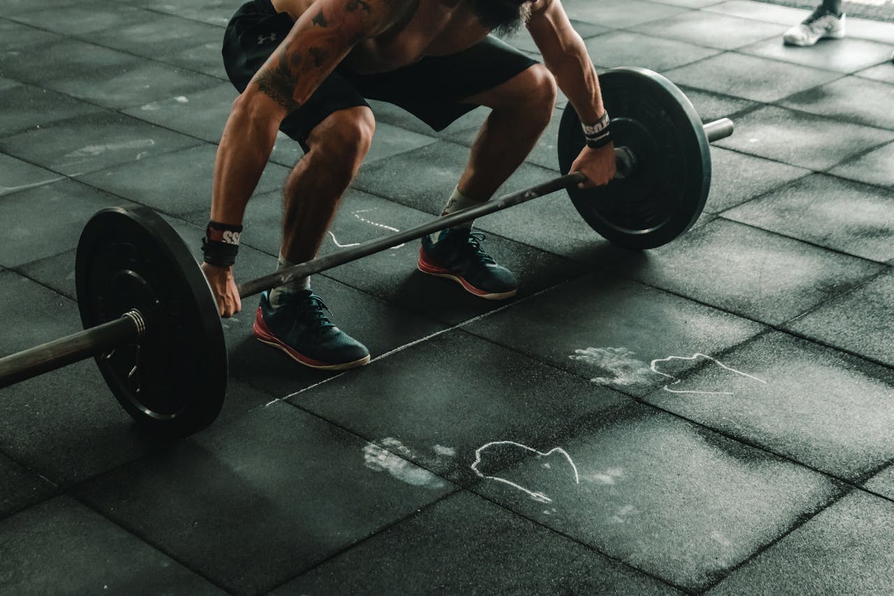 Simple-Ways-You-Can-Train-Harder-And-Build-Muscle.jpg