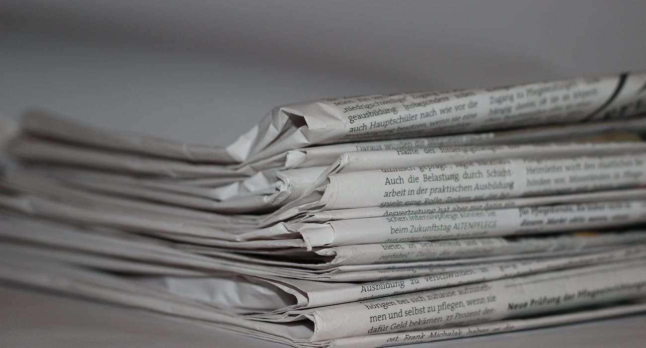 The-Impact-of-News-and-Media-in-Our-Lives-A-Window-to-Understanding-the-World.jpg