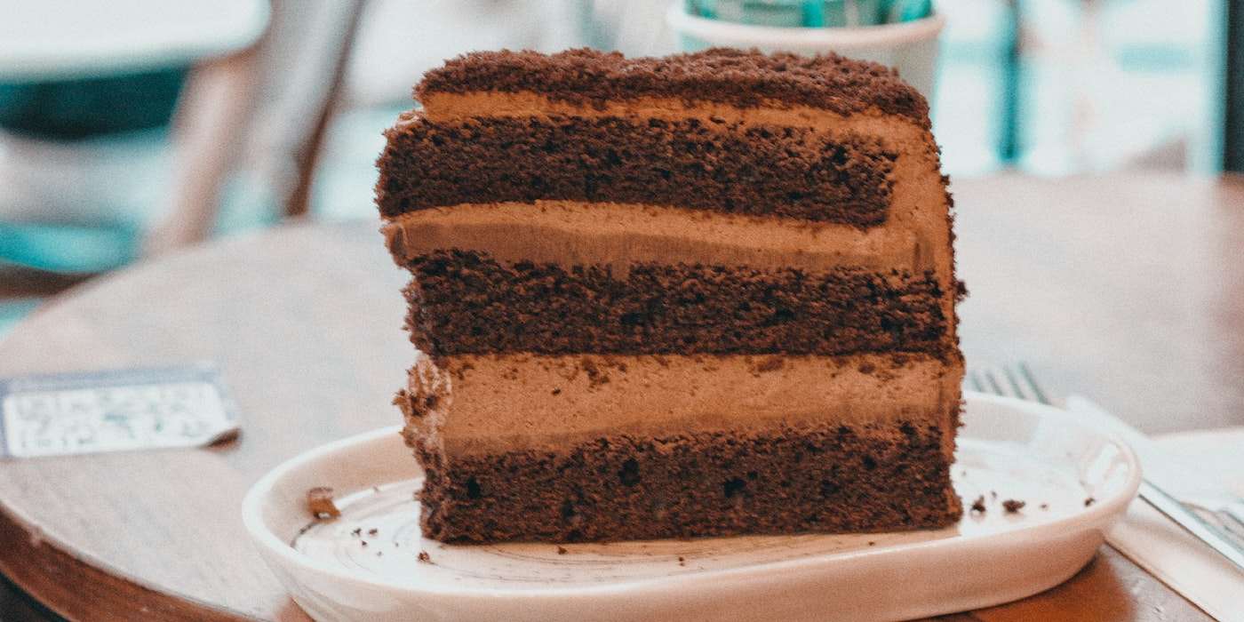 The-Psychology-of-Messy-Play-Why-Babies-Love-Smash-Cakes.jpg