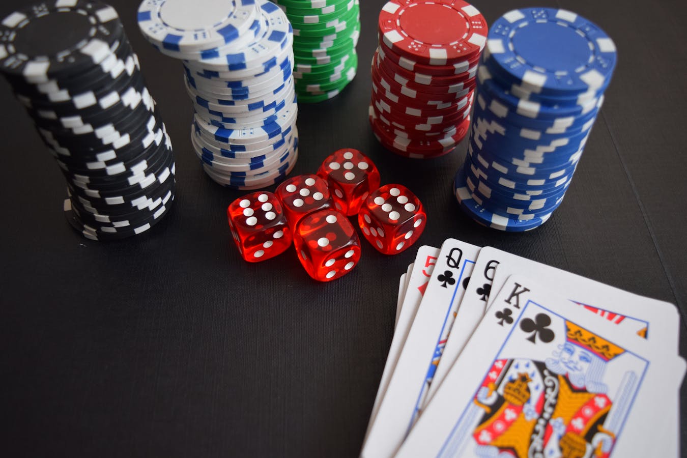 Understanding-Gambling-Through-a-Social-Lens-A-Fresh-Perspective.jpg