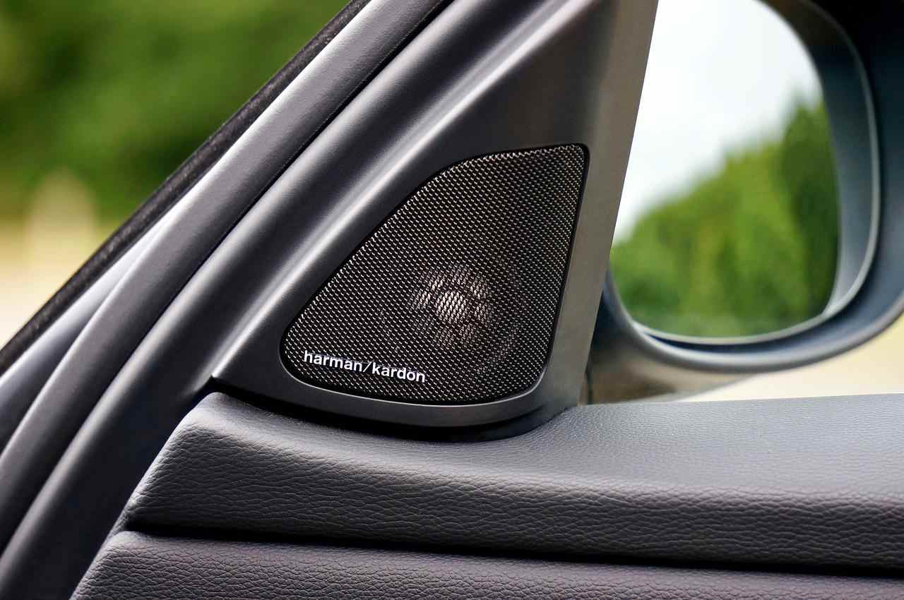 speakers.jpg